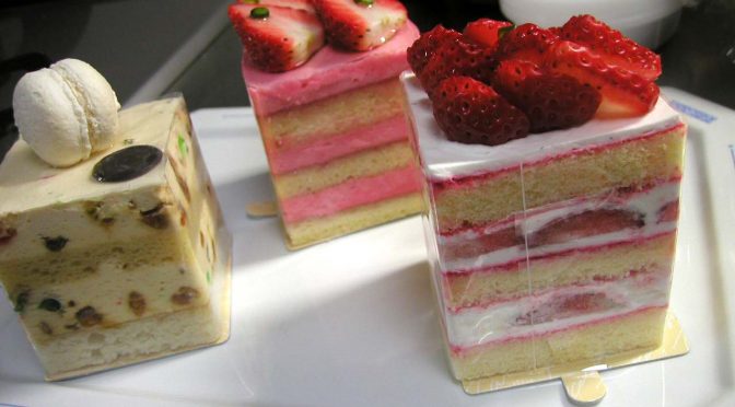 ケーキ 御影高杉のケーキ3種 袖ふれあうも Yukkie もりたま S Lifelog ケーキ 御影高杉のケーキ3種 袖ふれあうも Yukkie もりたま S Lifelog